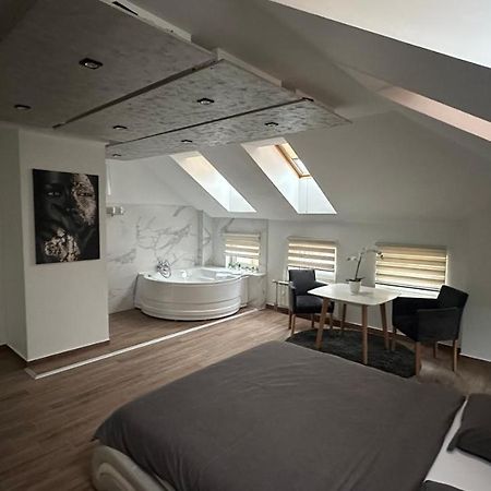 Seti Gorgeous Apartments With Jacuzzi بلغراد المظهر الخارجي الصورة